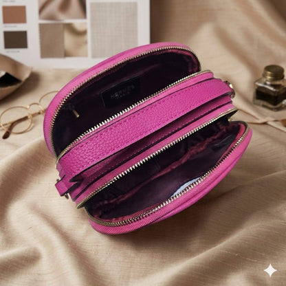 HERMES ᴄᴀᴍᴇʀᴀ ʙᴀɢ
ᴅᴏᴜʙʟᴇ ᴢɪᴘᴘᴇʀ ʜᴀɴᴅʙᴀɢ
ᴍᴀᴛᴛᴇ sᴏғᴛ ʟᴇᴀᴛʜᴇʀ ᴍᴀᴛᴇʀɪᴀʟ
ɢᴏʟᴅ ʜᴀʀᴅᴡᴀʀᴇ
ᴡɪᴛʜ ʟᴏɴɢ ʙᴇʟᴛ sᴛʀᴀᴘ
sɪᴢᴇ : 20 cm
ᴡɪᴛʜ BOX
🎁🎁🎁

70 dhs✅

Zain31
♥️♥️♥️