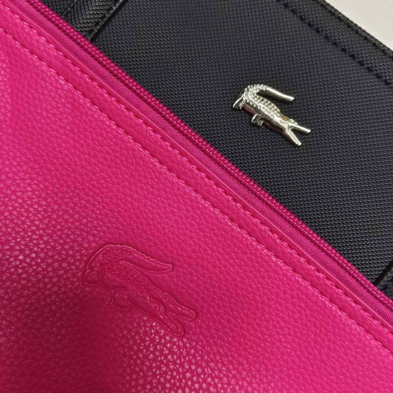 LACOSTE  DOUBLE FACE GOOD QUALITY RESTOCK  
65 dhs🇦🇪🇦🇪

Zain295
♥️♥️♥️