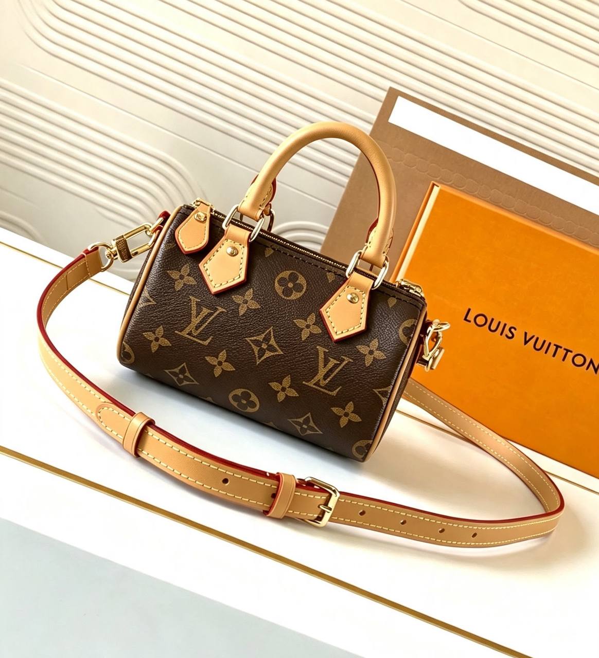 LV SPEEDY MINI SIZE GOOD QUALITY WITH BOX 
100 dhs🇦🇪🇦🇪
Size:16cm

Zain195
♥️♥️♥️