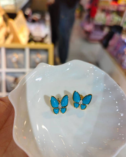 VCA SET❤️‍🔥*
Necklace 🦋
Earring🤯
Bracelet 💥
Ring 💍 free size
Master quality 💯
With normal boxes 📦 
170 dhs🪙💚
With master box 🗃️ 
210 dhs🪙💚

Zain216
♥️♥️♥️