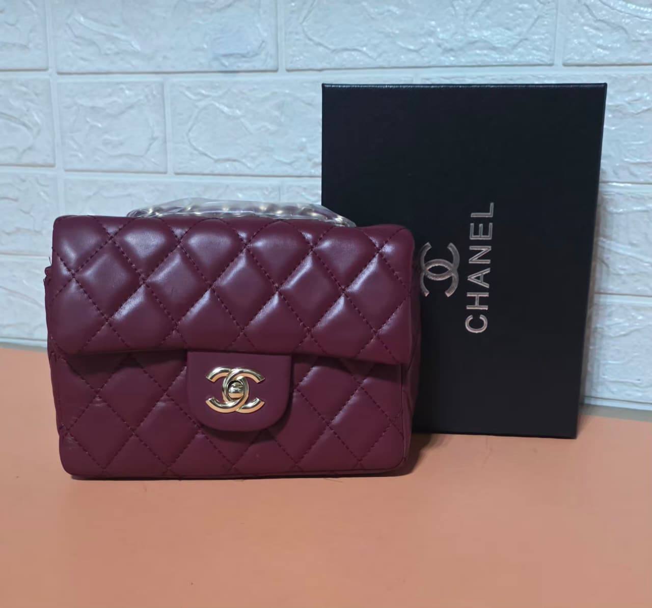 Chanel
Wihh box 
70 dhs🇦🇪🇦🇪

Zain232
♥️♥️♥️