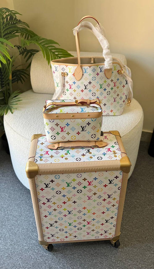 🌿💗*Louis Vuitton*😍🍃
    
             ❄️❄️

     🍃 😍🙃😍 💫
For Price 👇 WTSP Text Zain 0568585901

Zain246
♥️♥️♥️