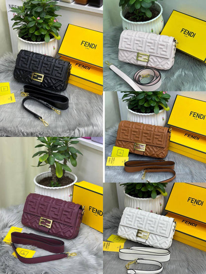 FENDI
SIZE 27CM 
100 dhs🇦🇪🇦🇪

Withbox

Zain244
♥️♥️♥️