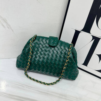 BOTTEGA 

HIGH QUALITY 
WITH BOX 

RESTOCK 
125 dhs🇦🇪🇦🇪

SIZE: 30cm

Zain295
Zain39
♥️♥️♥️