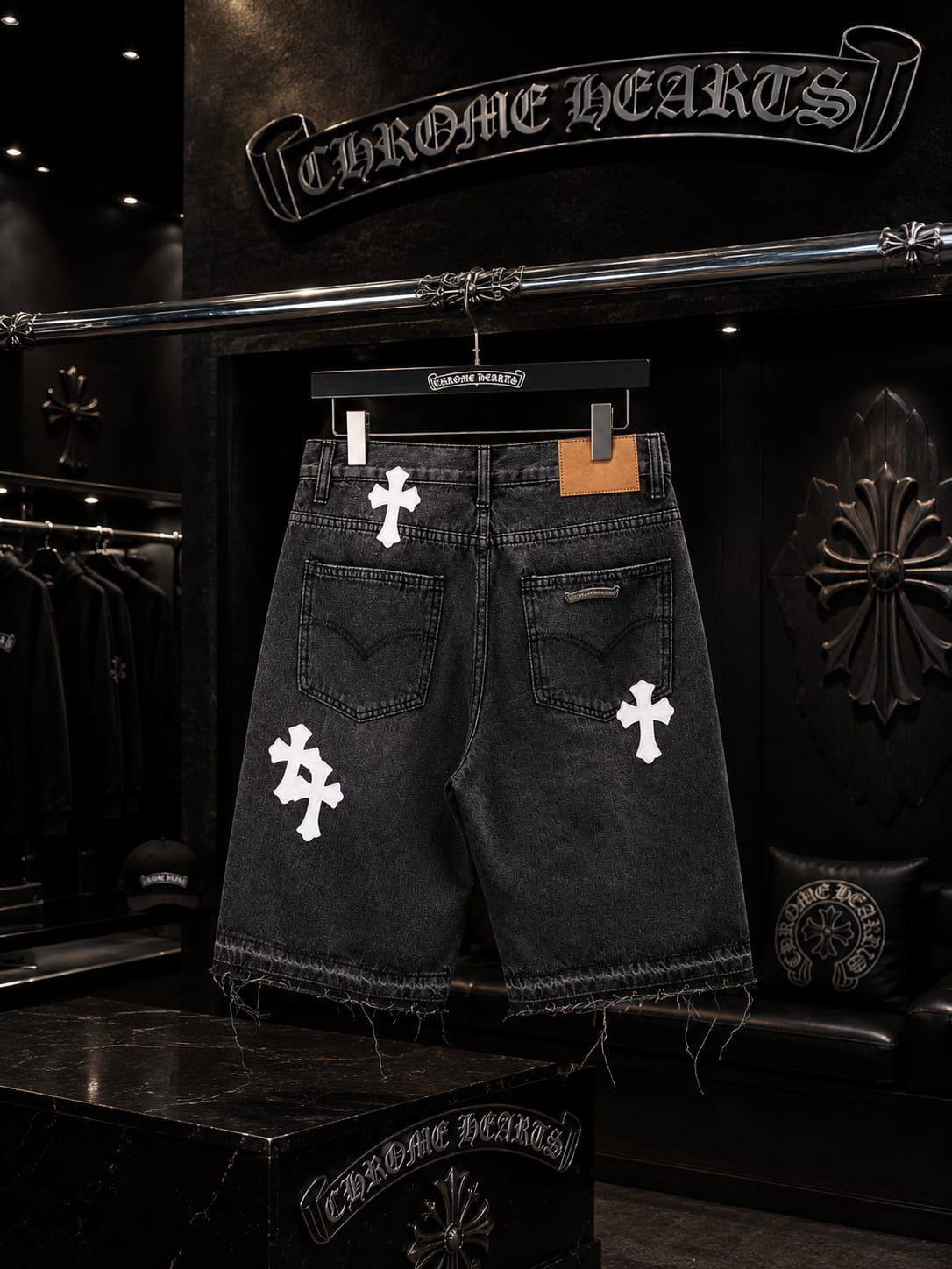CHROME HEARTS

Super Master quality

Sizes: 30 to 36

350 dhs🇦🇪🇦🇪

Zain330
♥️♥️♥️
