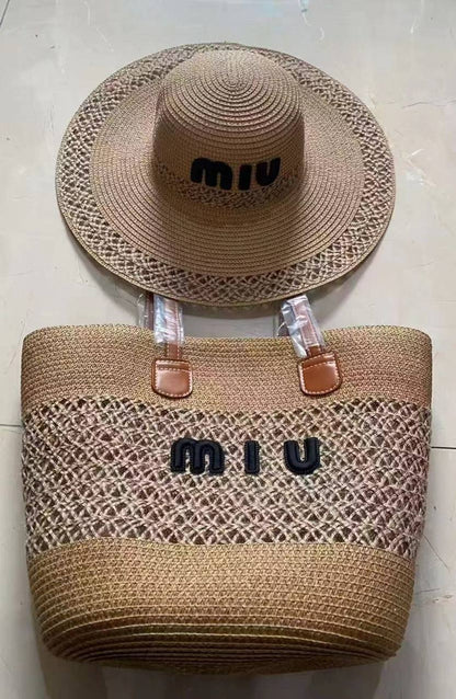 BEACH BAG Set
GOOD QUALITY ,BAG AND HAT ONE SET ONLY 
90 dhs✅

Zain39
♥️♥️♥️