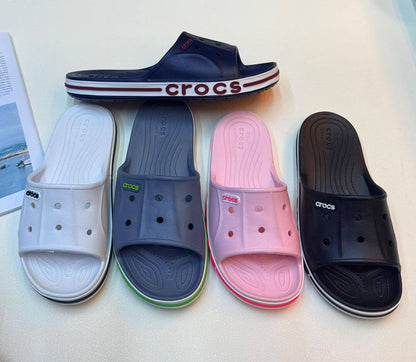 crocs unisex
Size 36to45
40 dhs🪙🌺

Zain236