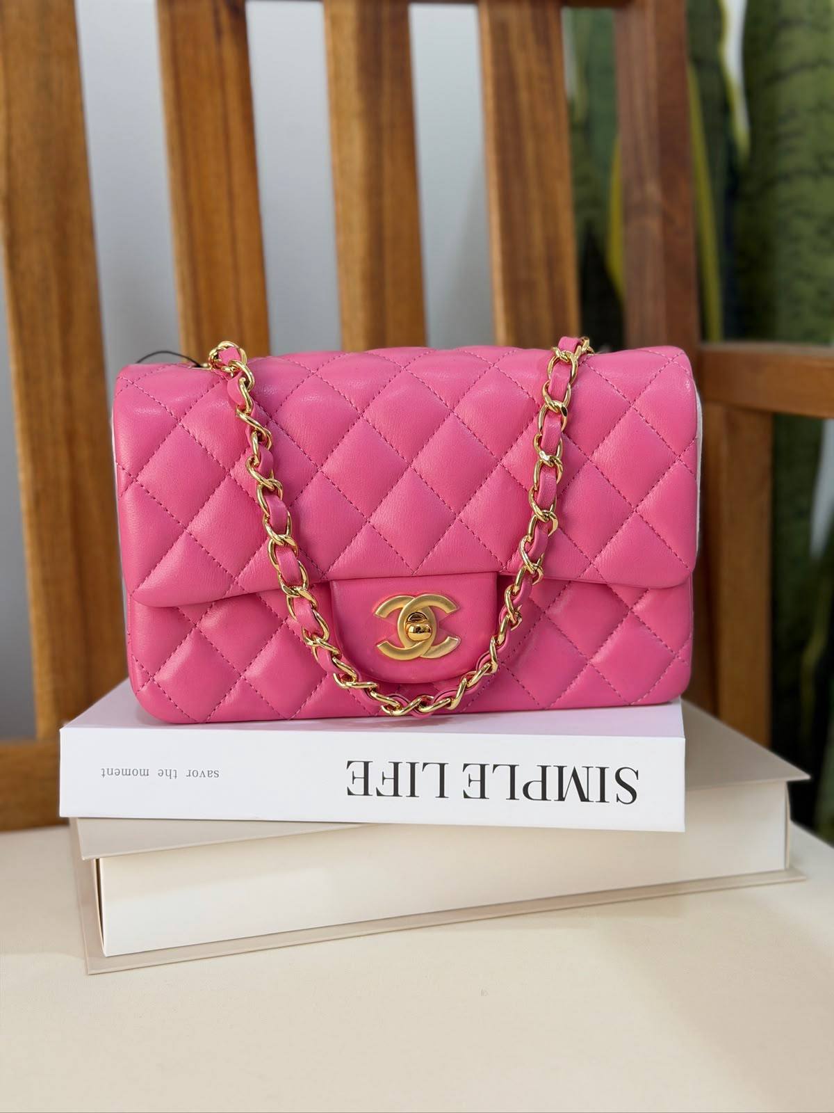 CHANEL 💫
Super Master Quality ⚡️
Original Packing 🎁
Size 20CM📏

For Price 👇 WhatsApp✅
0568585901 
0507557372
0552275751 Owner Zain 👌


Zain321
♥️♥️♥️
