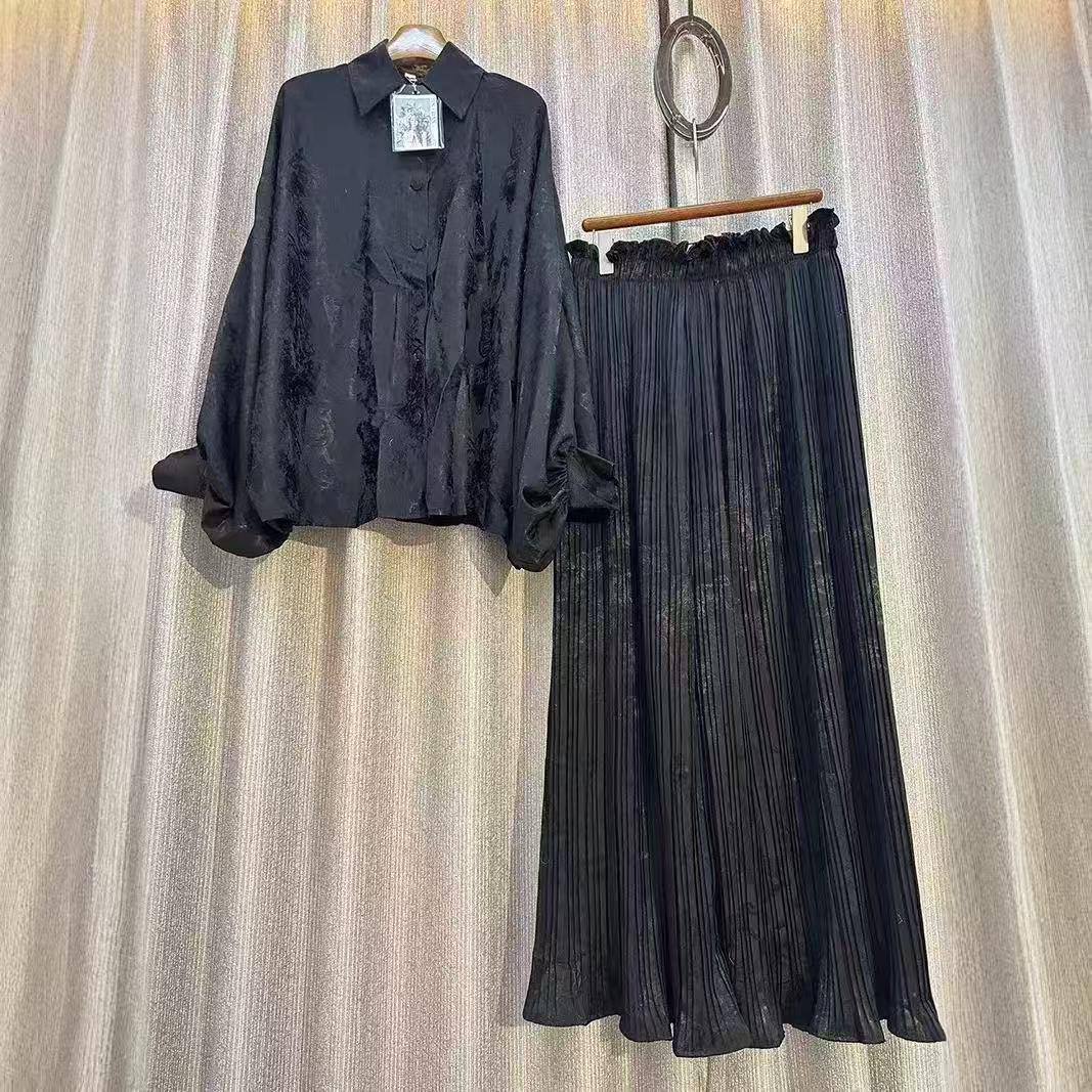 Silk set
Good quality 
Free size 
130 dhs🇦🇪🇦🇪

Zain295
♥️♥️♥️