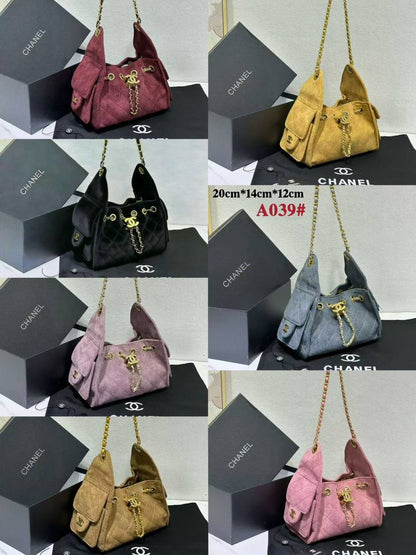CHANEL 

HIGH QUALITY  

WITH BOX 
🎁🎁🎁

120 dhs✅
20cm

Zain39
♥️♥️♥️