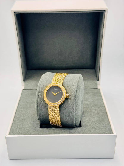 Dior ladies 
Master quality*🤩🤩
*Available 
170 dhs💓

Zain08
♥️♥️♥️