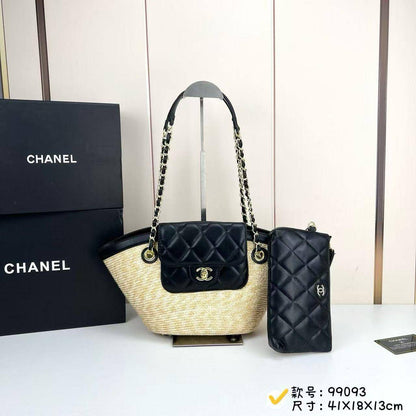 Chanel
360 dhs✅
Master🌺🌺

Zain153
♥️♥️♥️