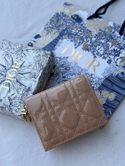 Dior
💜*Super Master*💜
310 dhs✅

Zain275
♥️♥️♥️