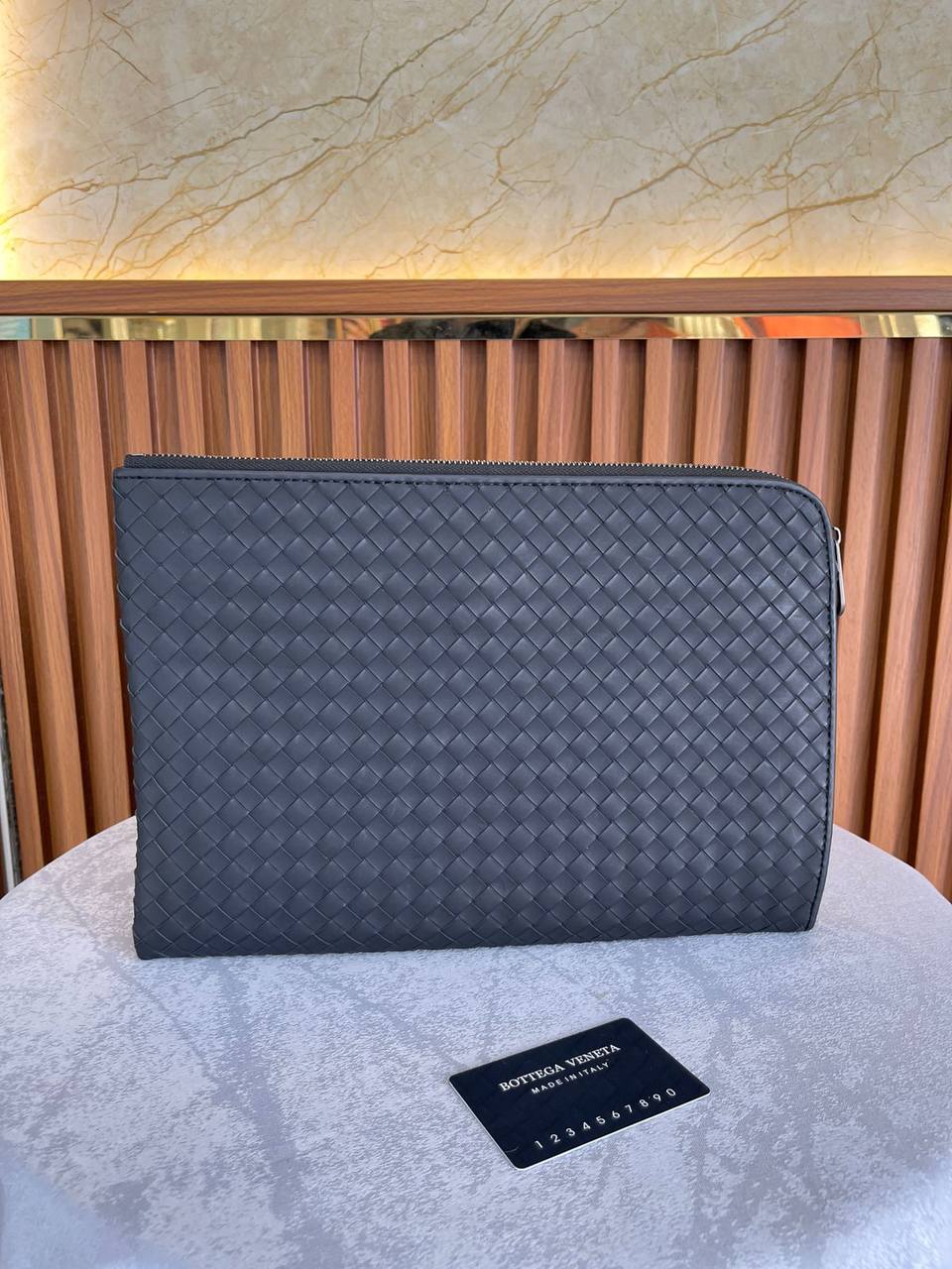 BOTTEGA VENETA
*File bag*
*Master quality*
450 dhs🪙🖤

Zain179
♥️♥️♥️