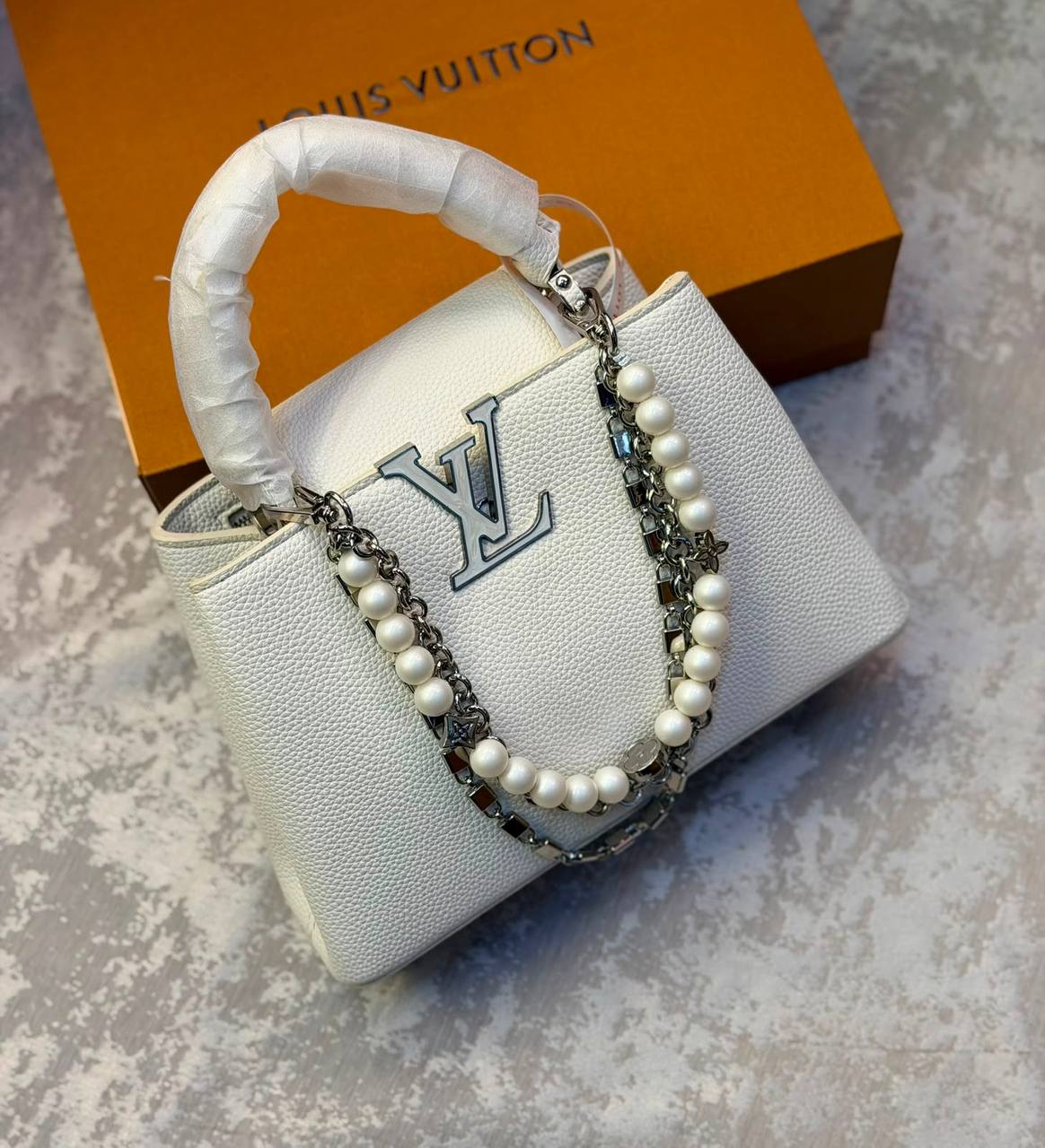 LV
High quality
With box
For Price 👇 WhatsApp✅
0568585901 
0507557372
0552275751 Owner Zain 👌

Zain175
♥️♥️♥️
