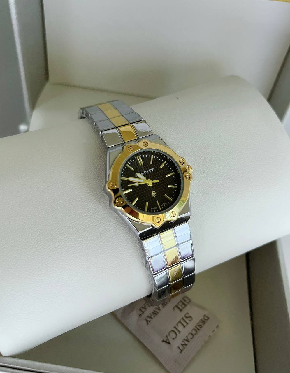 New Stock watches
60 dhs🪙

Zain45
♥️♥️♥️