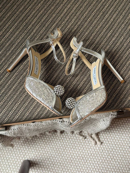 JIMMY CHOO - AQUAZZURA
🤩Available now 😍😍
Size: 36 to 41
Super master quality 
450 dhs✅

Zain198
♥️♥️♥️