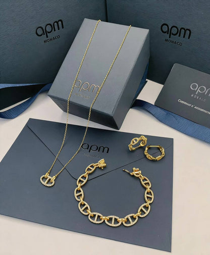 APM SET 
MASTER 💫✨
NECKLACE 
BRACELET 
EARRINGS

WITH GOOD BOX AND PAPER BAG🛍️🎁

190 DHS🇦🇪

Zain89
♥️♥️♥️