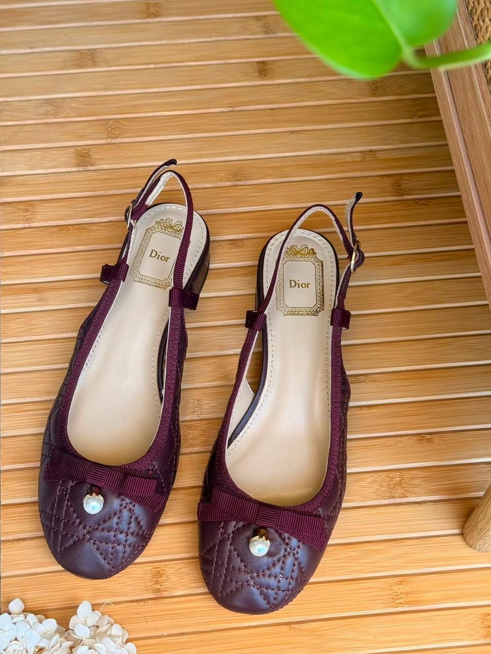 Dior

Size 36 to 42

500 dhs🇦🇪🇦🇪

Zain303
♥️♥️♥️
