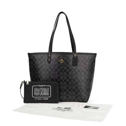 Coach 
Best quality with box’s 
115 dhs✅
size 48 Cm

Zain290
♥️♥️♥️
