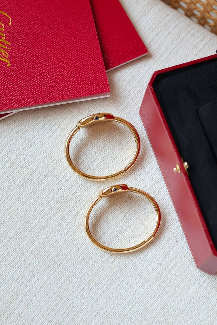 Cartier 🐆
Baignoire
(18mm,mini ) & (23mm,small)
Available sizes : 15,16,17
Quartz 🔋
vip 👒
For Price 👇 WhatsApp✅
0568585901 
0507557372
0552275751 Owner Zain 👌

Zain236
♥️♥️♥️