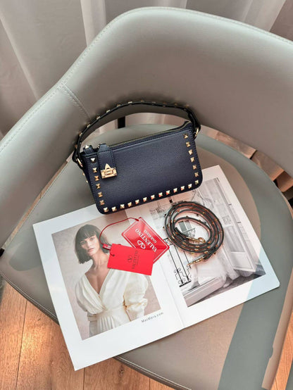 Valentino 

115 dhs🇦🇪🇦🇪

with box
size 21×7×12cm

high quality

Zain42
♥️♥️