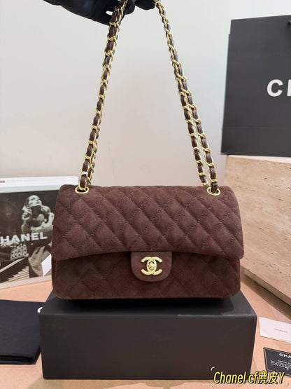 Chanel

25cm

340 dhs🇦🇪🇦🇪

Zain10
♥️♥️♥️