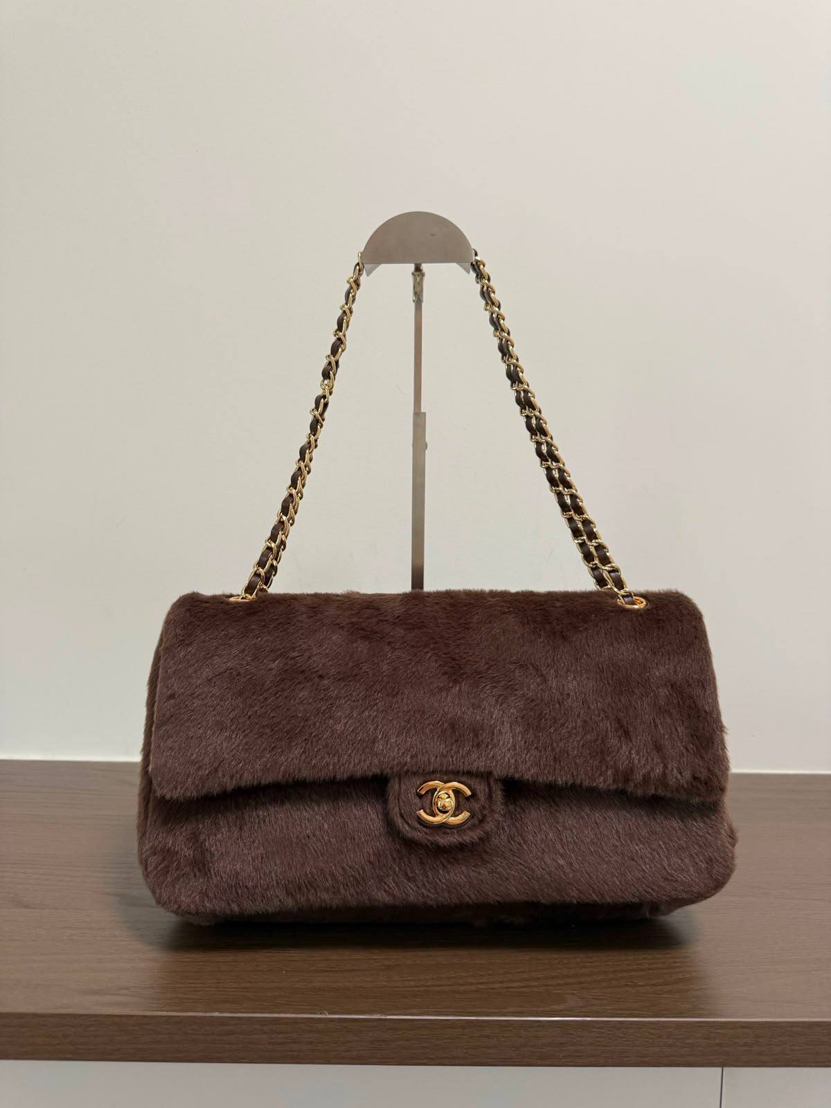 Chanel

330 dhs🇦🇪🇦🇪

Zain114
♥️♥️♥️