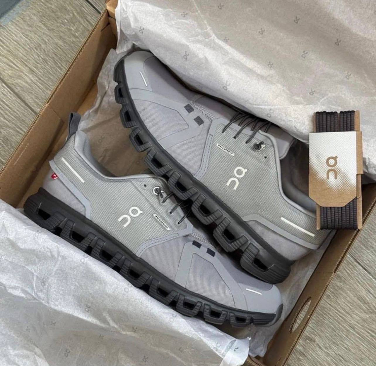 Cloud 6 WP , 
size 36 to 46 , 
230 dhs💓

Zain196
♥️♥️♥️