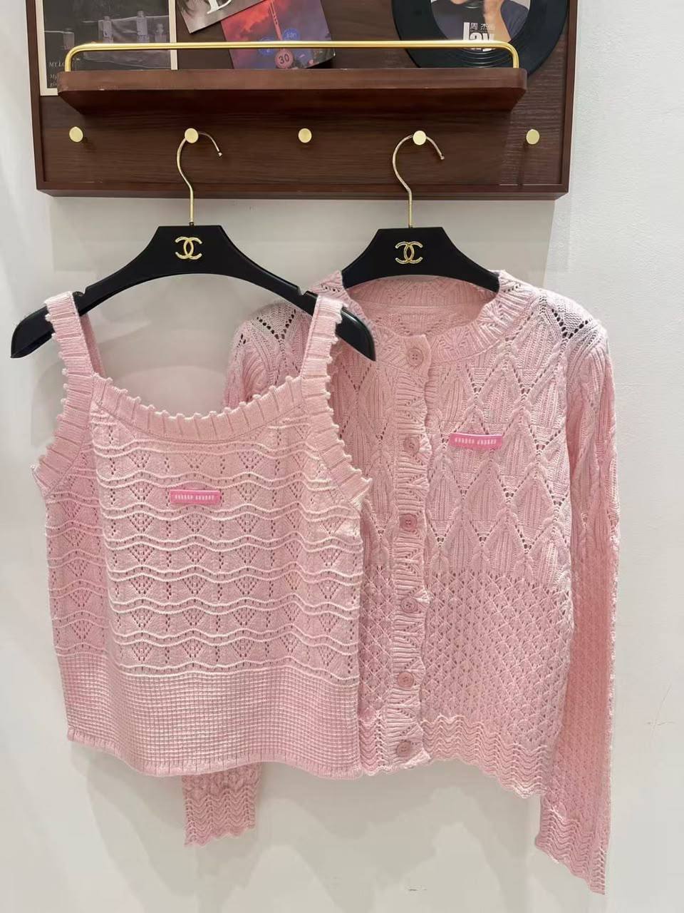 New collections                                           
MIU MIU

Super Master quality

Sizes: S M L
450 dhs🇦🇪🇦🇪

Zain308
♥️♥️♥️