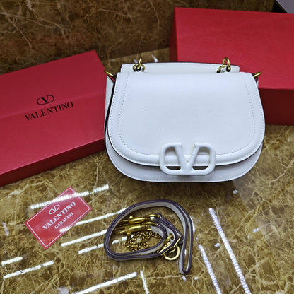 Valentino 
120 dhs✅ 
with box

Zain235
♥️♥️♥️
