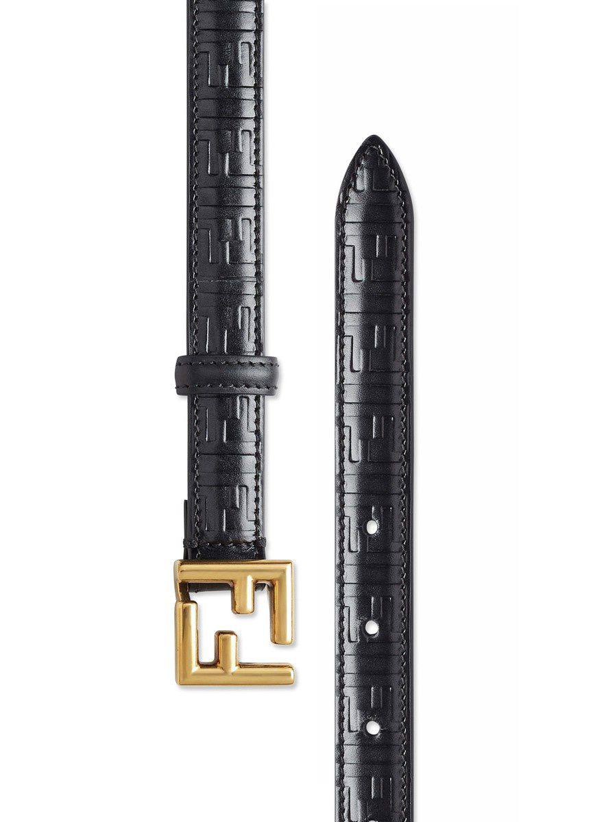 Fendi
2 cm

280 dhs🇦🇪🇦🇪🇦🇪

Zain164
♥️♥️♥️