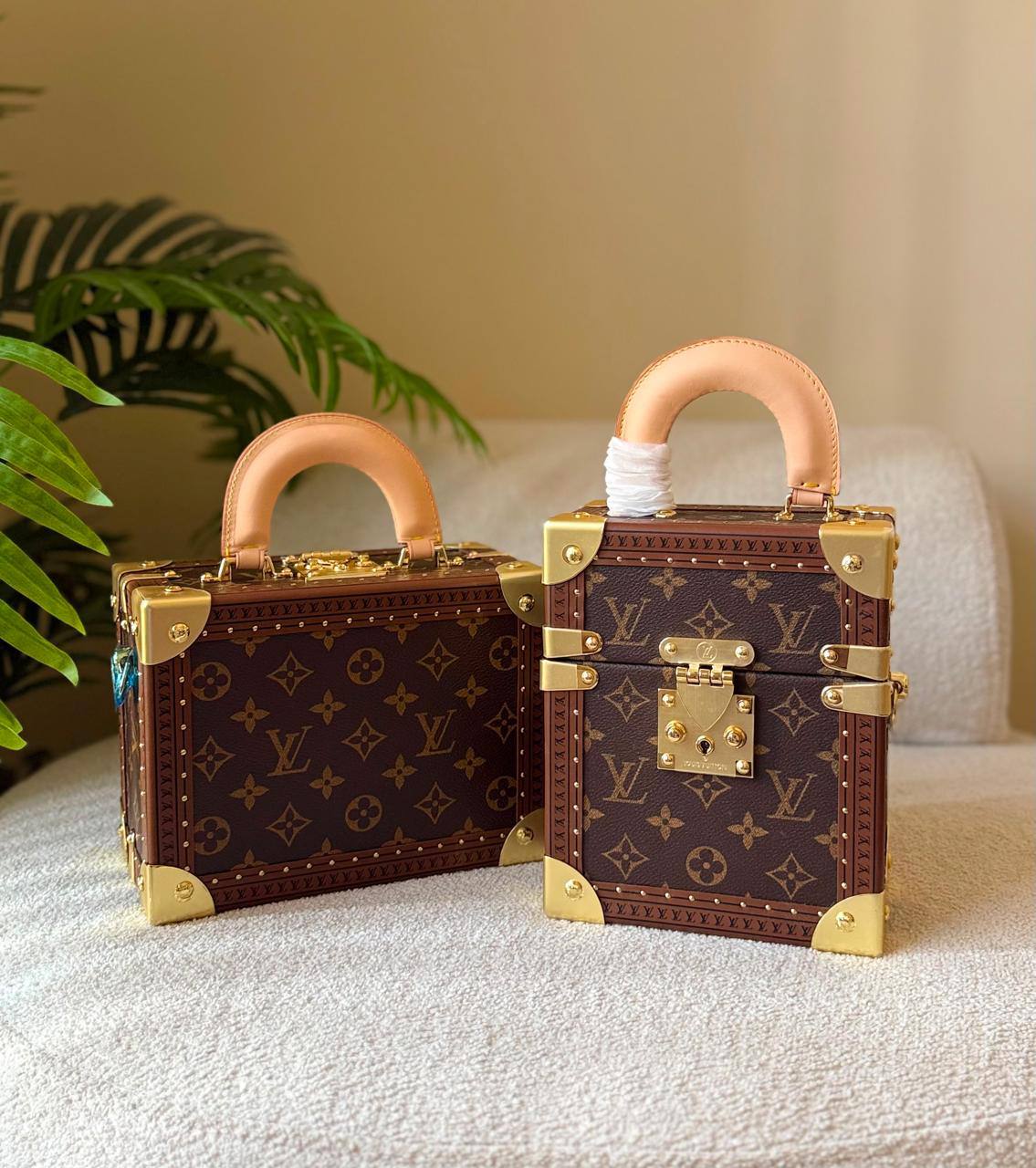LV - Chanel 
Super Master Stock
    
             🍂 💛 🩷🍂
For Price 👇 WhatsApp✅
0568585901 
0507557372
0552275751 Owner Zain 👌

Zain246
♥️♥️♥️
