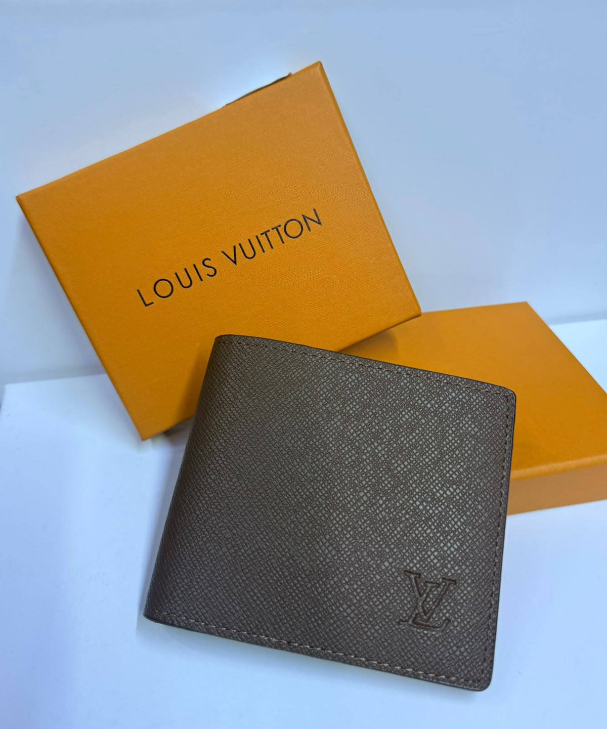 LV
Goyard
Coach
Gucci

Withbox
30 dhs🇦🇪🇦🇪🇦🇪

Zain93
♥️♥️♥️