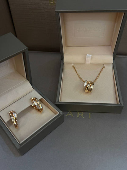 Bvlgari Serpenti Set

170 dhs🪙🌨️ with Normal box
230 dhs🪙🌨️ with Original box(1)

Zain209
♥️♥️♥️
