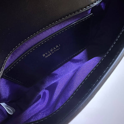 BVLGARI  

NEW CAME 
GOOD QUALITY

 WITH BOX  
135 dhs🇦🇪🇦🇪

Zain39
Zain295
♥️♥️♥️