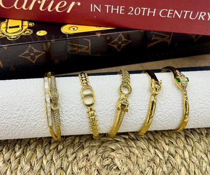 BANGLE’S
New Arrival 🍃
20 dhs🪙🌨️

Zain263
♥️♥️♥️