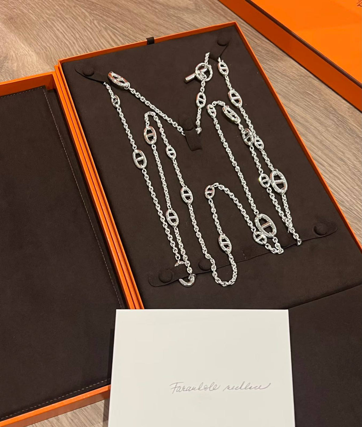 Hermes 
Necklace 
Master quality 
160cm
With normal boxes 📦 
210 dhs🇦🇪🇦🇪

With master box 🗃️ 
220 dhs🇦🇪🇦🇪

Zain216
♥️♥️♥️