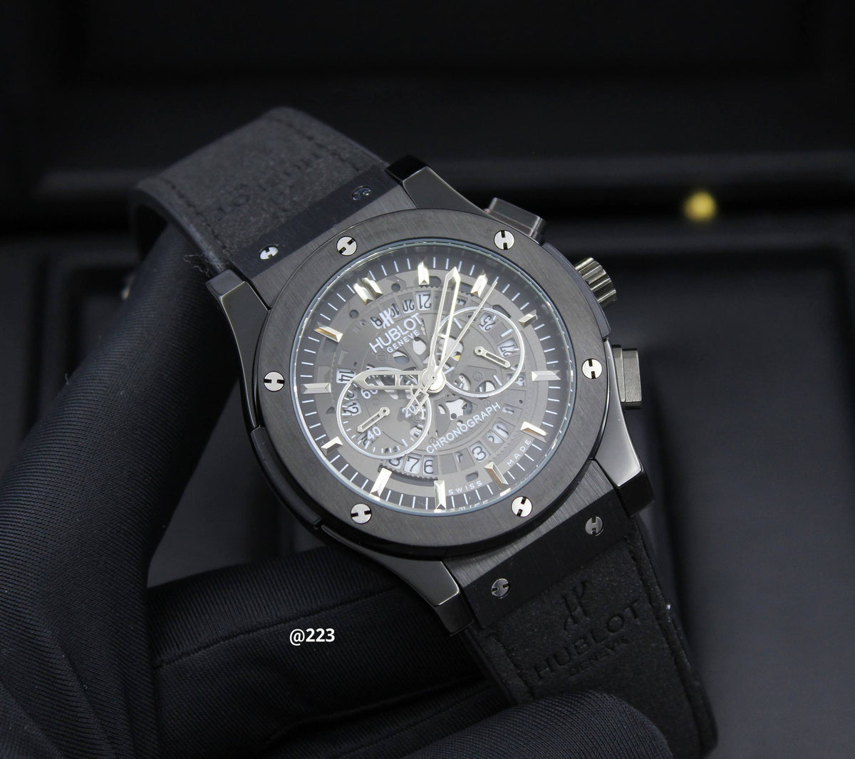 HUBLOT
MEN STOPWATCH 

41MM
205 dhs🇦🇪🇦🇪

Zain58
♥️♥️♥️