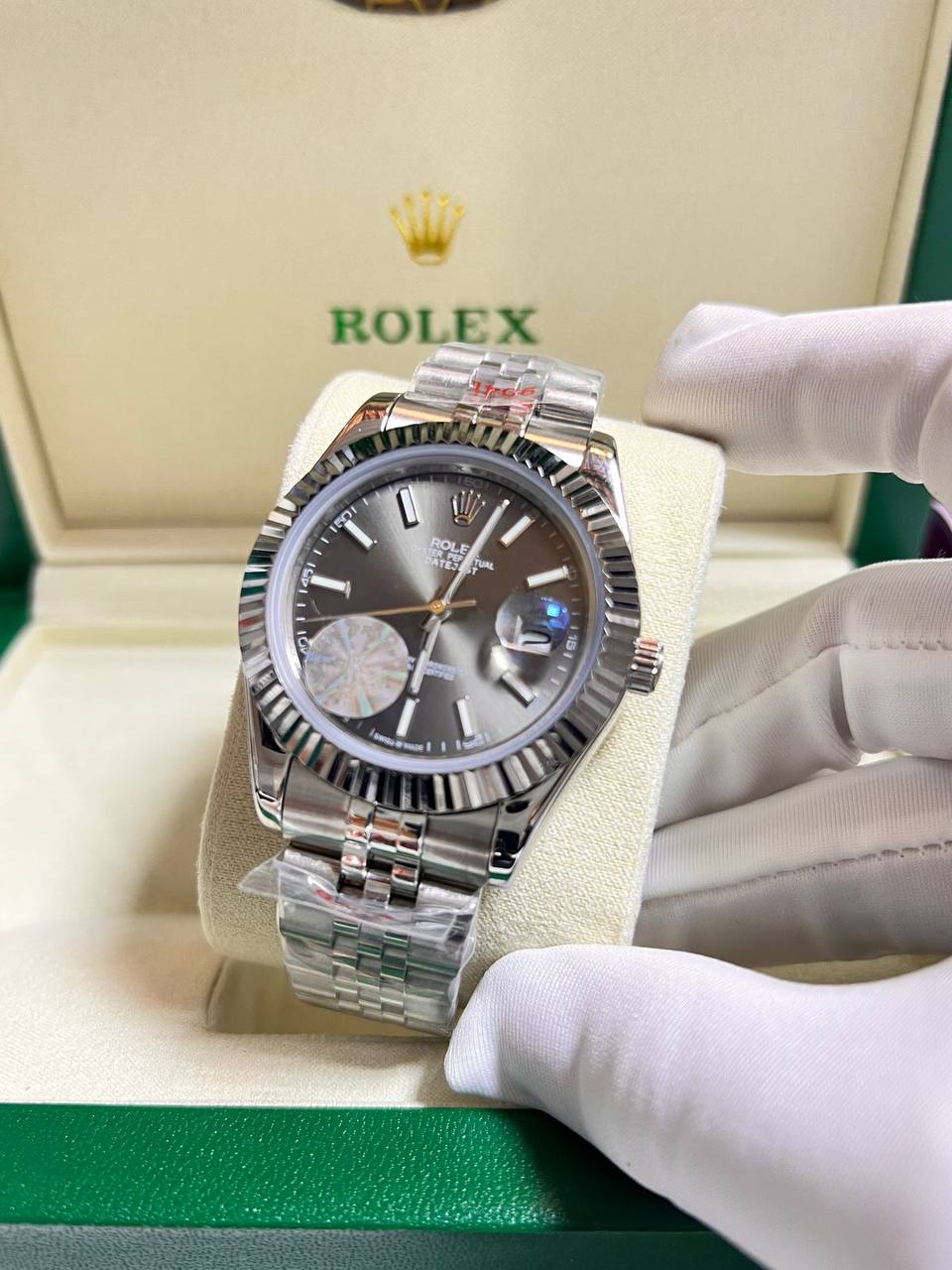 Rolex
180 dhs👑

Zain85
♥️♥️♥️
