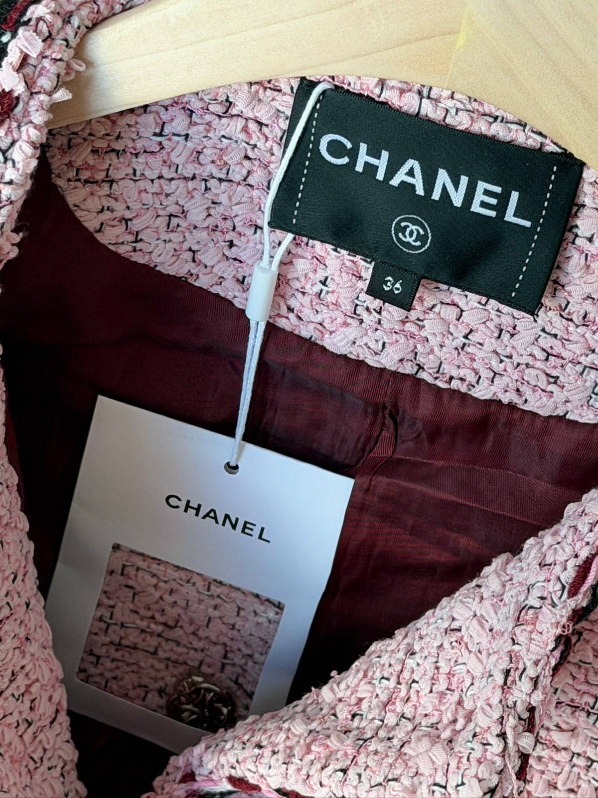 ❤️‍🔥✨CHANEL NEW ❤️‍🔥✨
    ✨VIP QUALITY ✨
   Cotton +silk lining 
Size : 36-38-40-42
900 dhs🇦🇪🇦🇪

Zain287
♥️♥️♥️