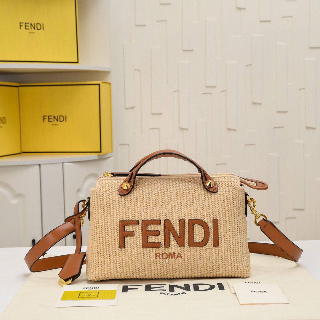 Prada - Loewe - YSL - Bottega
Miu Miu - Fendi - Valentino
Master 
For Price 👇 WTSP Text Zain 0568585901

Zain142
♥️♥️♥️