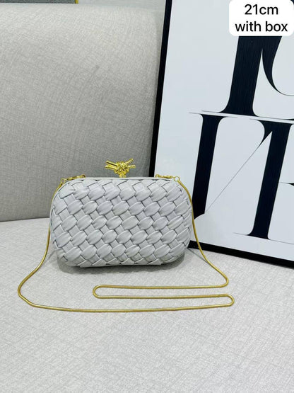 Bottega Veneta
1️⃣ First quality
Size : 27 ~ 21 cm
95 dhs🇦🇪

Zain115
♥️♥️♥️