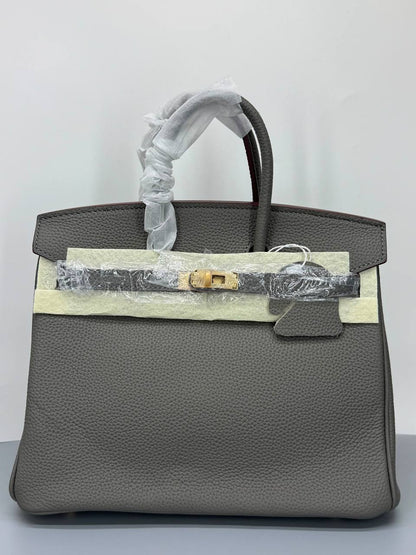 Hermes 
Master❣️❣️
25cm 380 dhs🇦🇪🇦🇪
30cm  410 dhs🇦🇪🇦🇪

Zain141
♥️♥️♥️