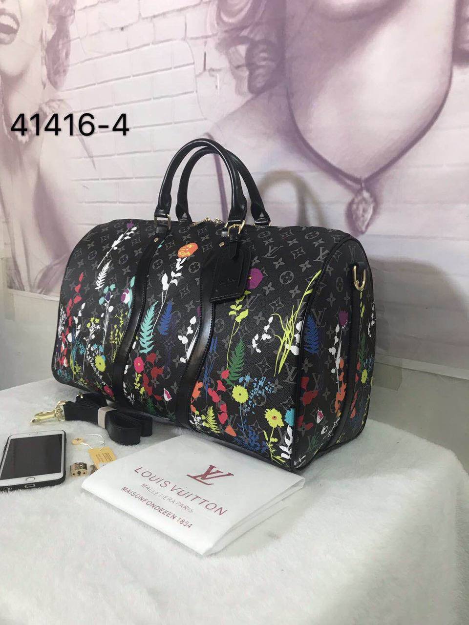 LV 
Travel Bags
140 dhs✅ Glossy
130 dhs✅ Normal

Zain137
♥️♥️♥️