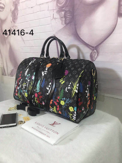LV 
Travel Bags
140 dhs✅ Glossy
130 dhs✅ Normal

Zain137
♥️♥️♥️
