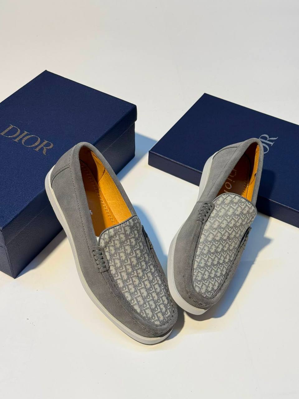 NEW CAME 
MEN DIOR SHOES
GOOD QUALITY
130 dhs✅
39 TO 45

Zain40
♥️♥️♥️