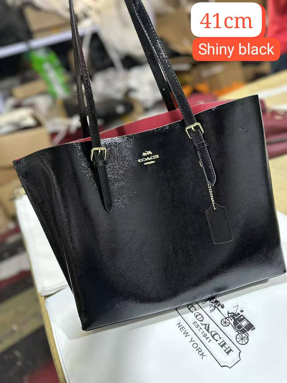 Coach
 41cm 
120 dhs💓

Zain168
♥️♥️♥️