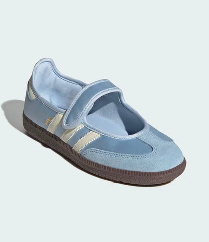 adidas Samba Jane Crystal Sky Cream White ，
Size 36-41 ，
200 dhs🇦🇪🇦🇪

Zain18
♥️♥️♥️