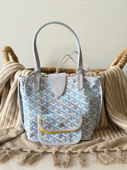 Goyard 
Vipp quality 
Size: 21 cm

For Price 👇 WhatsApp✅
0568585901 
0507557372
0552275751 Owner Zain 👌

Zain315
♥️♥️♥️